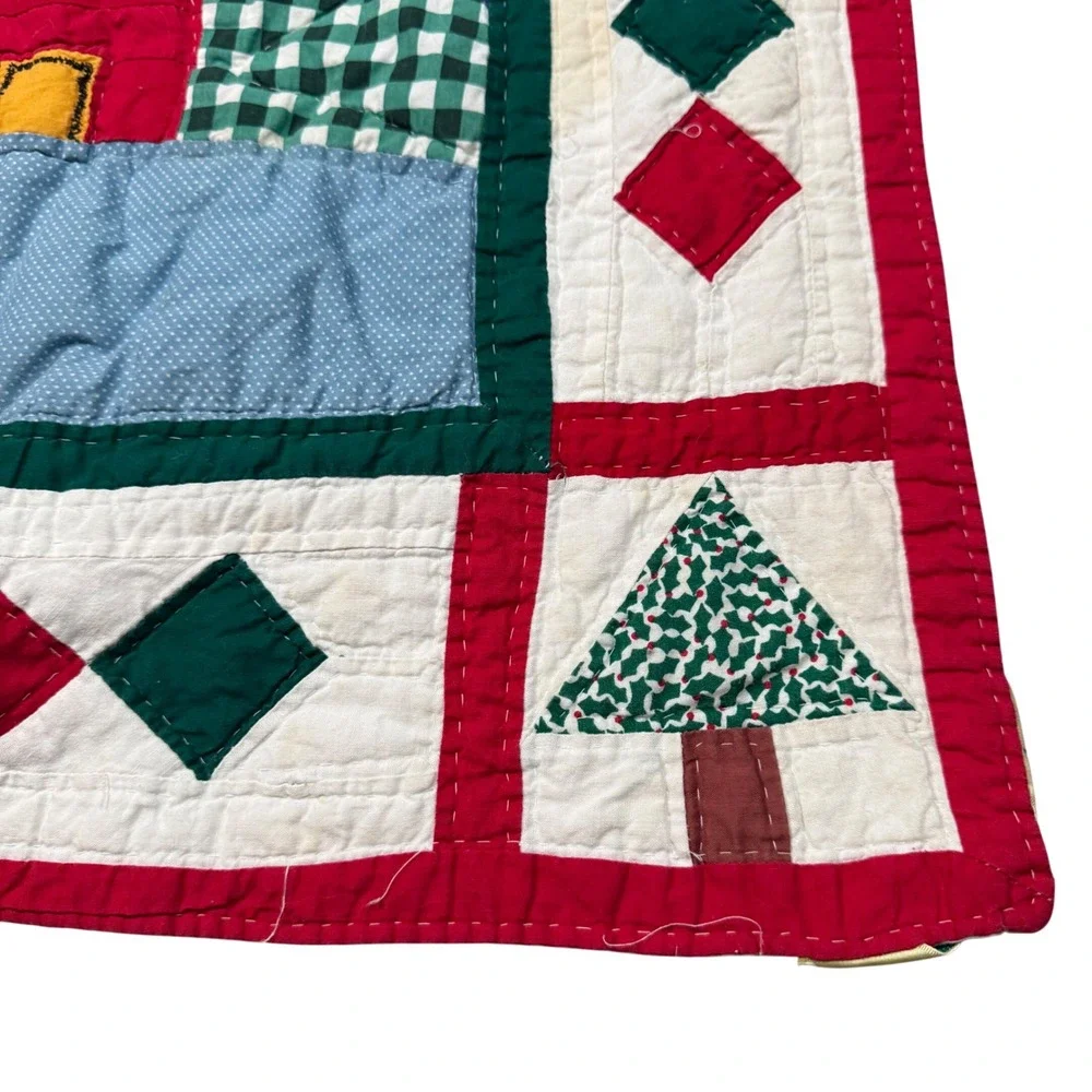 Vintage Arch Quilts Winter Village Hand Quilted Throw Wall Hanging Holiday Decor